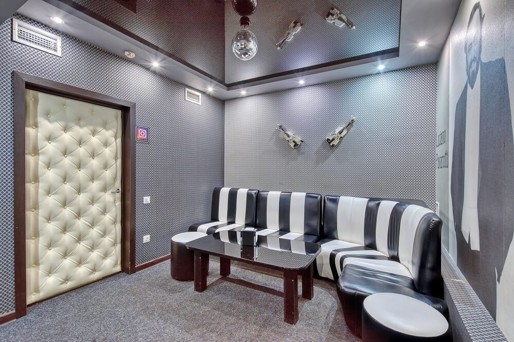 Караоке Bocelli -Интерьерная фотосъёмка  в Алматы