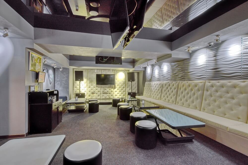 Караоке Bocelli -Интерьерная фотосъёмка  в Алматы