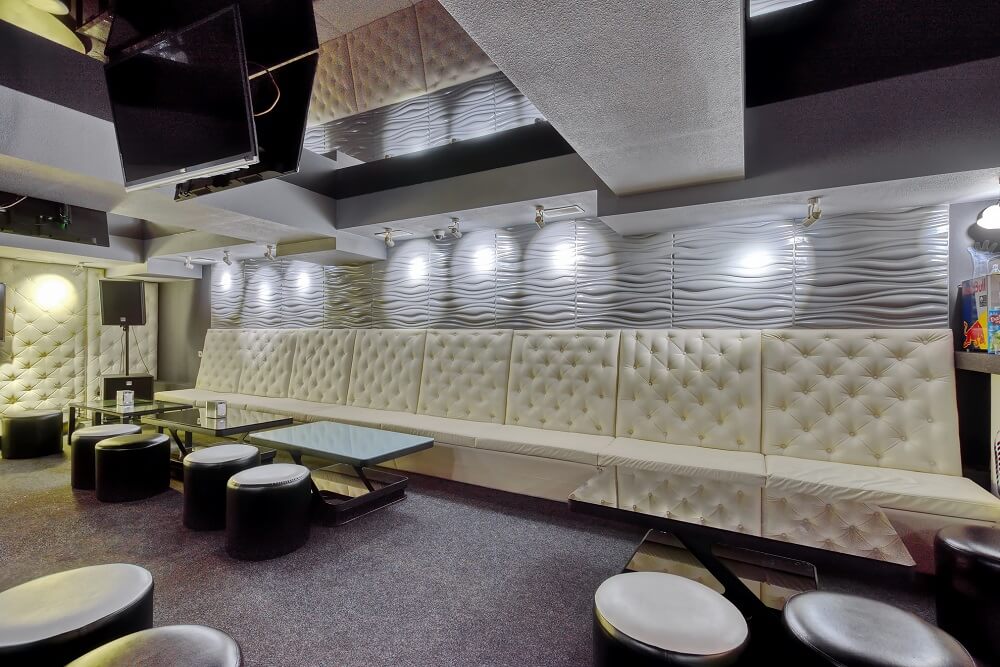 Караоке Bocelli -Интерьерная фотосъёмка  в Алматы