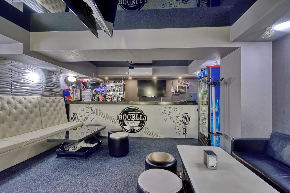 Караоке Bocelli -Интерьерная фотосъёмка  в Алматы