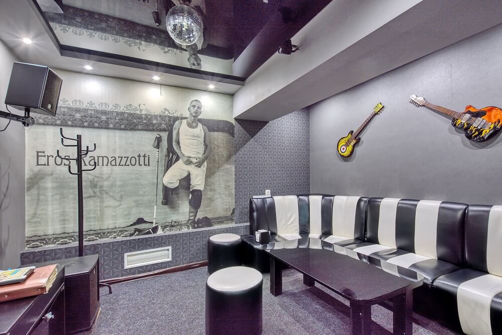 Караоке Bocelli -Интерьерная фотосъёмка  в Алматы